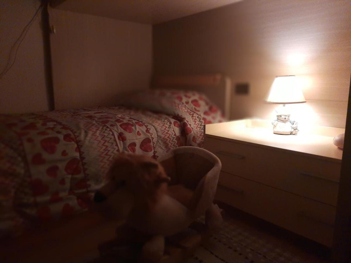 Casa Vacanze Da Lino Nus Bagian luar foto