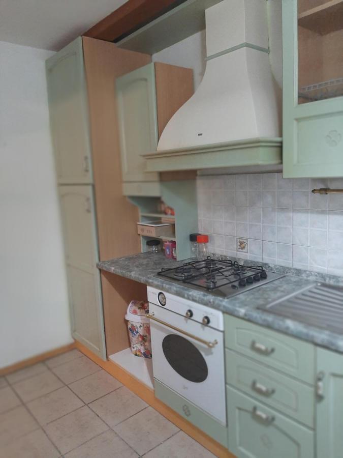 Casa Vacanze Da Lino Nus Bagian luar foto