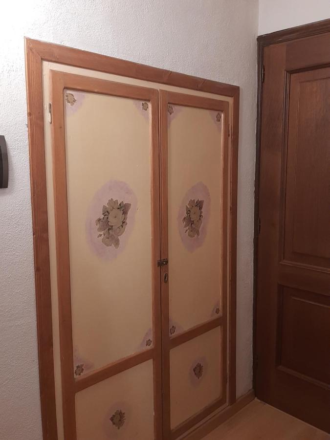 Casa Vacanze Da Lino Nus Bagian luar foto